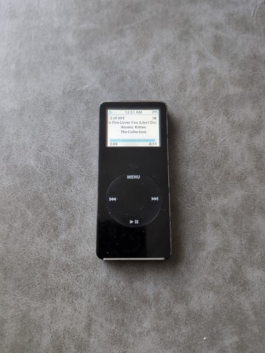 iPod Nano 1st Generation 2GB (Wolfson DAC) - Picture 1 of 2