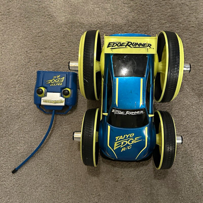 Tayio Edge Runner RC Toy Car Blue/Yellow/Black Wired Remote 49MHz needs battery