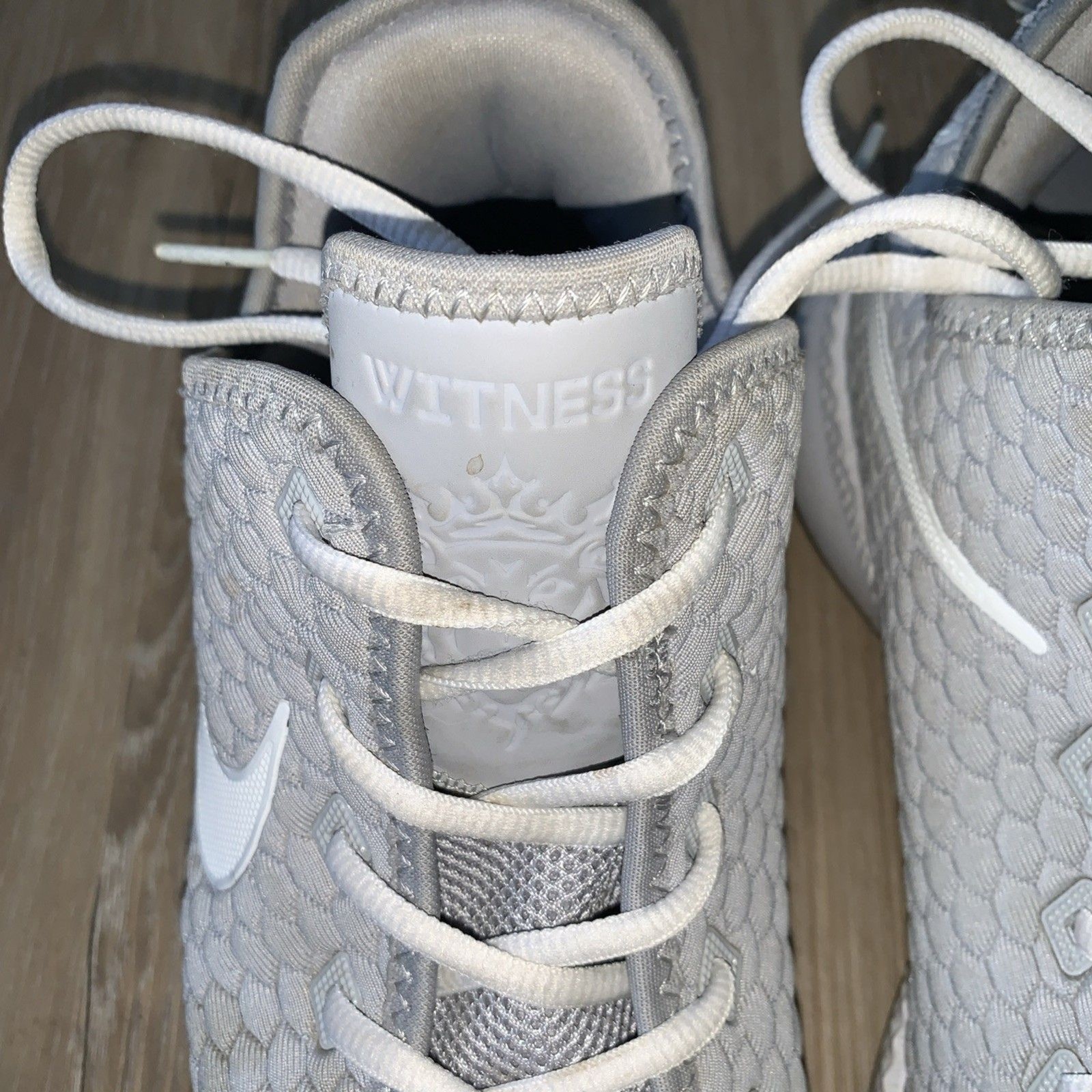 NIKE AIR LEBRON WITNESS III PREMIUM BASKETBALL TRAINER MEN SHOES WHITE Sz 13 EUC image 5