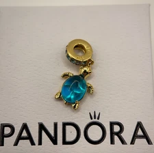 Pandora 14K Gold Plated Sea Turtle Murano Glass Dangle Charm 768939C01