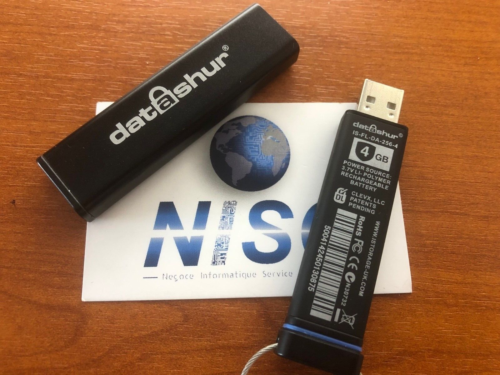 DATASHUR - Clé USB 2.0 sécurisée avec chiffrement matériel - 4Go - Foto 1 di 2