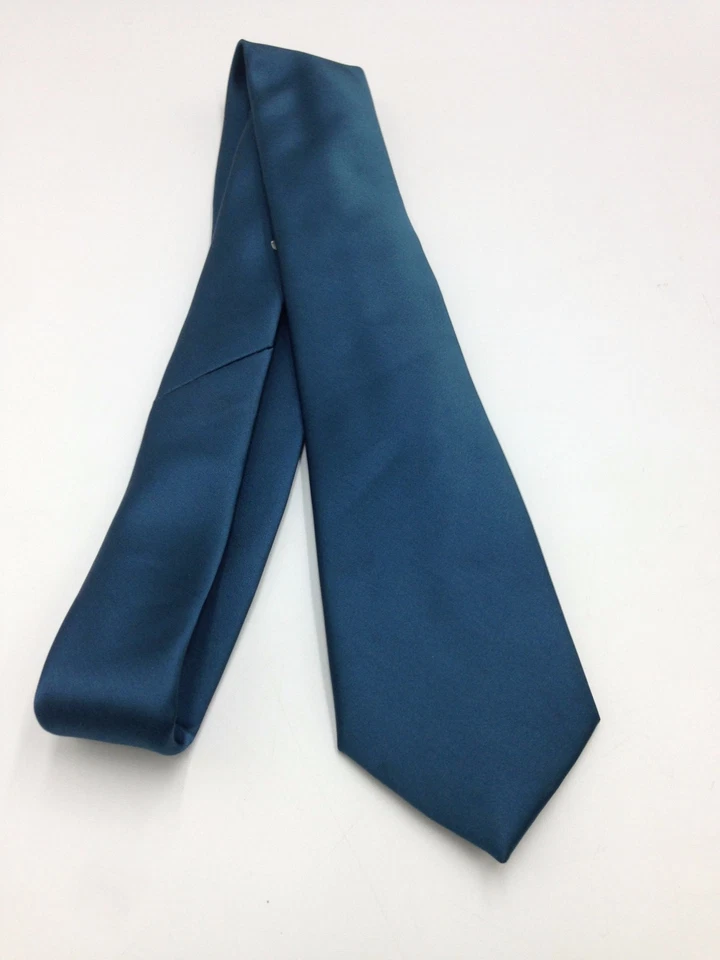$110 Bar Iii Men Blue Solid Dress Casual Neck Tie Classic Skinny Necktie 58x3 - Imagem 2 de 4