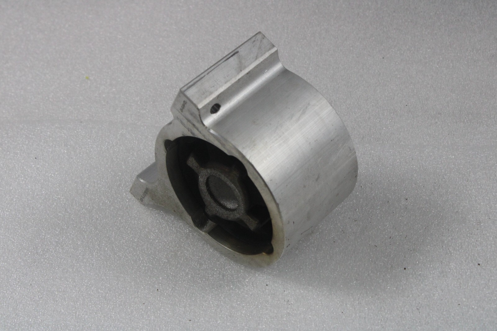 Ferrari California T, RH, Right, Front Transmission Xmember Mount, Used, 320316