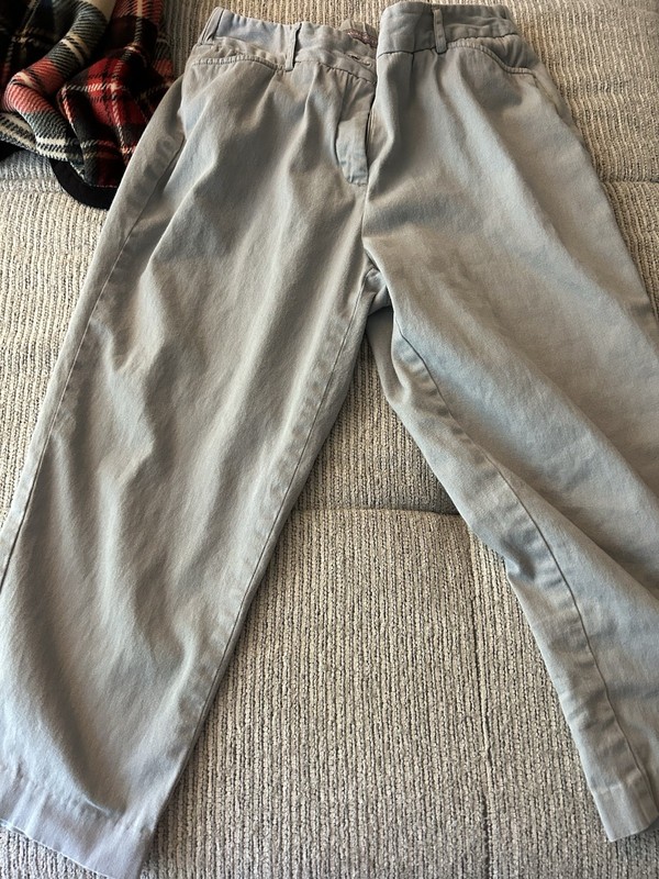 Laura Scott Grey Capri Pants Size 10 Women’s