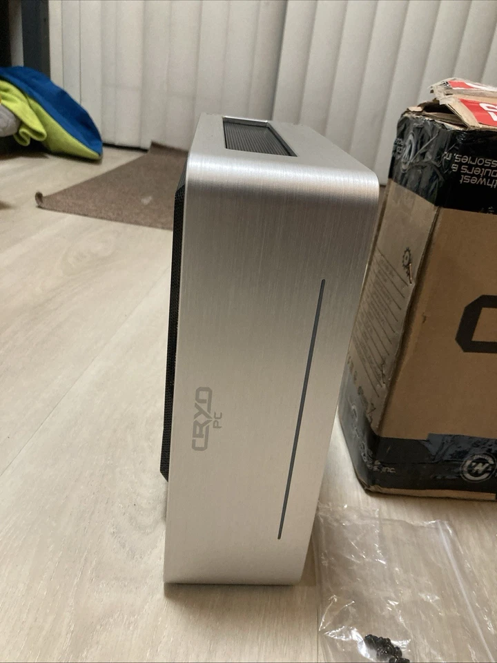 VERY RARE Cryo PC 3.3L HTPC CNC Aluminum Mini ITX Case LED Light Bar + 180W PSU - Image 2 of 4