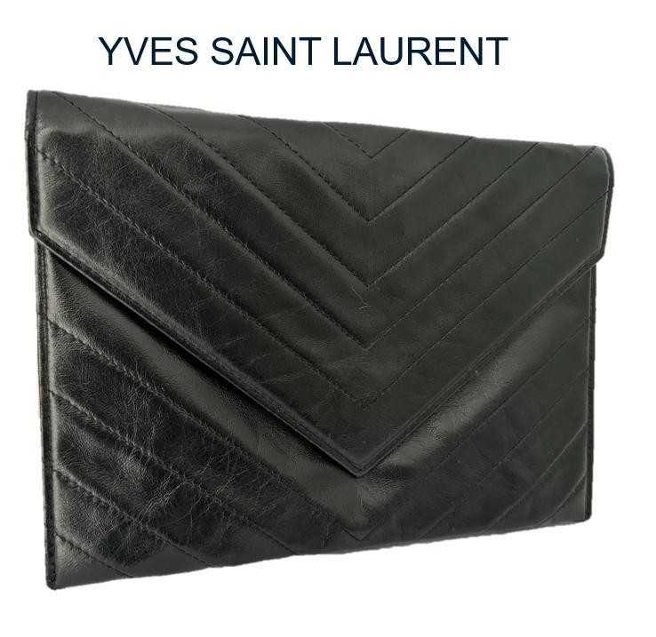 Borsa pochette YVES SAINT LAURENT nera usata in pelle