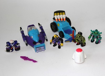 Vintage Galoob Micro Machines Z-Bots Zbots Series Lot Of 4 plus 2 vehicles