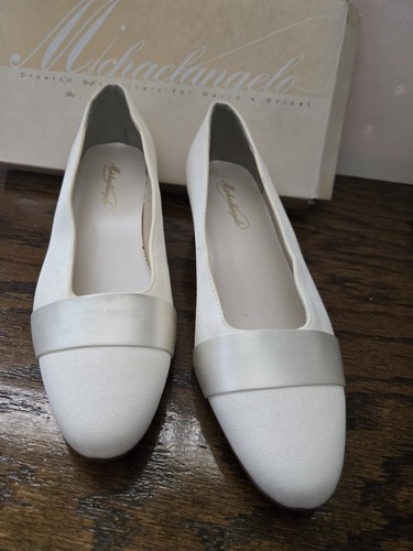 Michael Angelo 9W White (Rose) Wedding Shoes