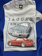 Vintage Jaguar XJS 1989 Mike Carter Artwork Crewneck T Shirt L