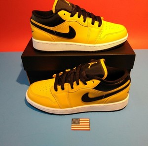 air jordan 1 university gold low