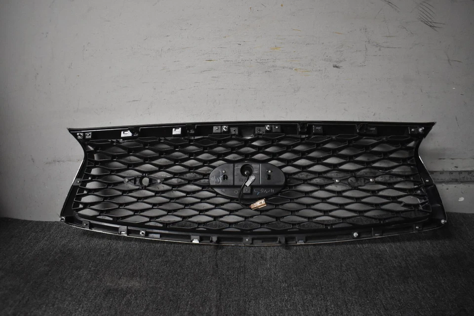 2018-2019 INFINITI Q50 GRILLE FACTORY OEM - Image 4 of 4
