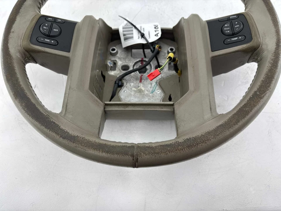 Volante Ford F-350 2008-2010 OEM Foto 3 de 4