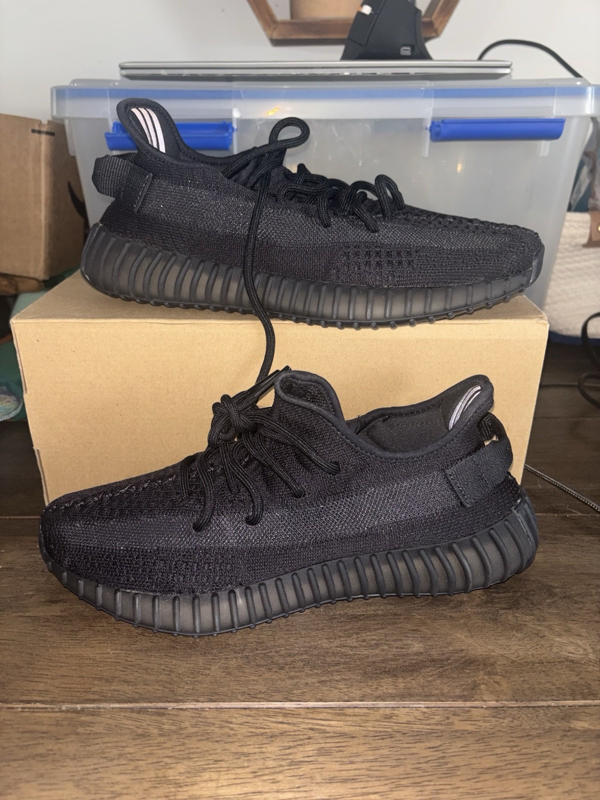 Size 8 - adidas Yeezy Boost 350 V2 Low Onyx