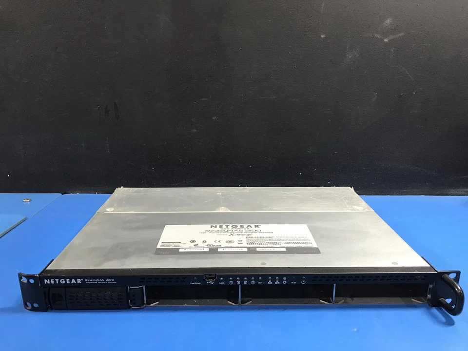 NetGear RNRX4420-100NAS 1U Rackmount 4-Bay Network Storage w/ 2TB HDD - Image 2 of 4