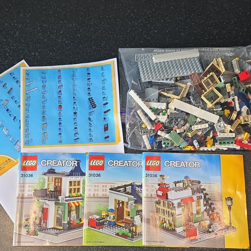 LEGO Creator Toy & Grocery Shop 31036 Complete Set 466pcs Brick Separator