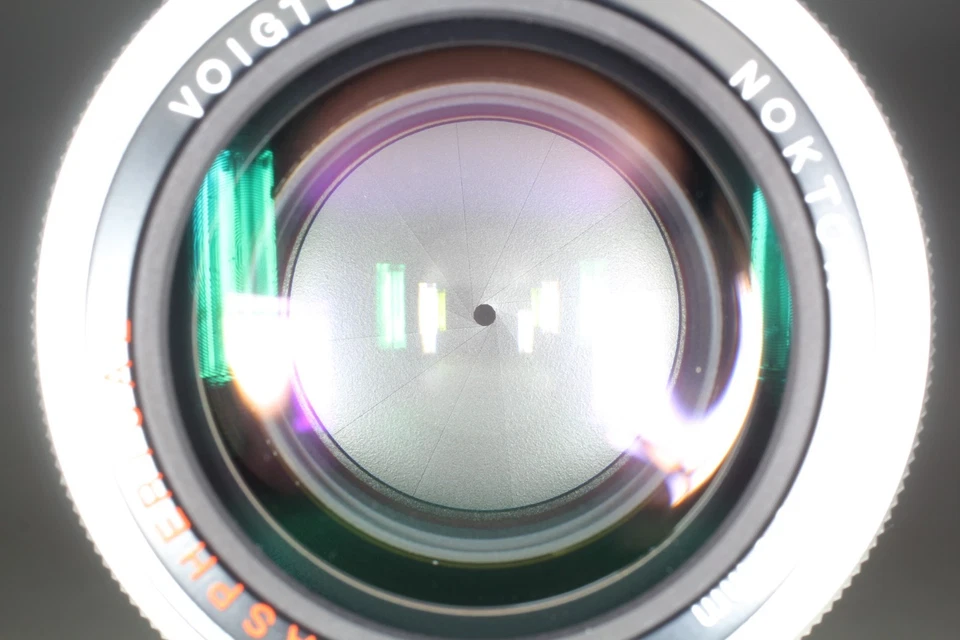 Limited 300 Silver 【MINT】 Voigtlander Nokton 35mm f/1.2 Aspherical VM Lens Japan - Image 4 of 4