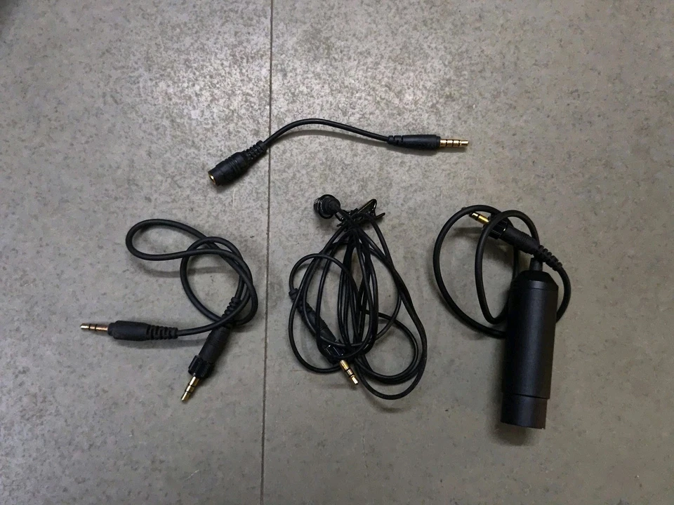 BOYA BY-WM8 Pro K2 Dual UHF Wireless Lavalier Microphone System for DSLR Camera - Image 2 of 4