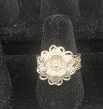Sterling Silver Marked 925 4 Grams Fine Filigree Flower Ring Unbranded Size 6.5