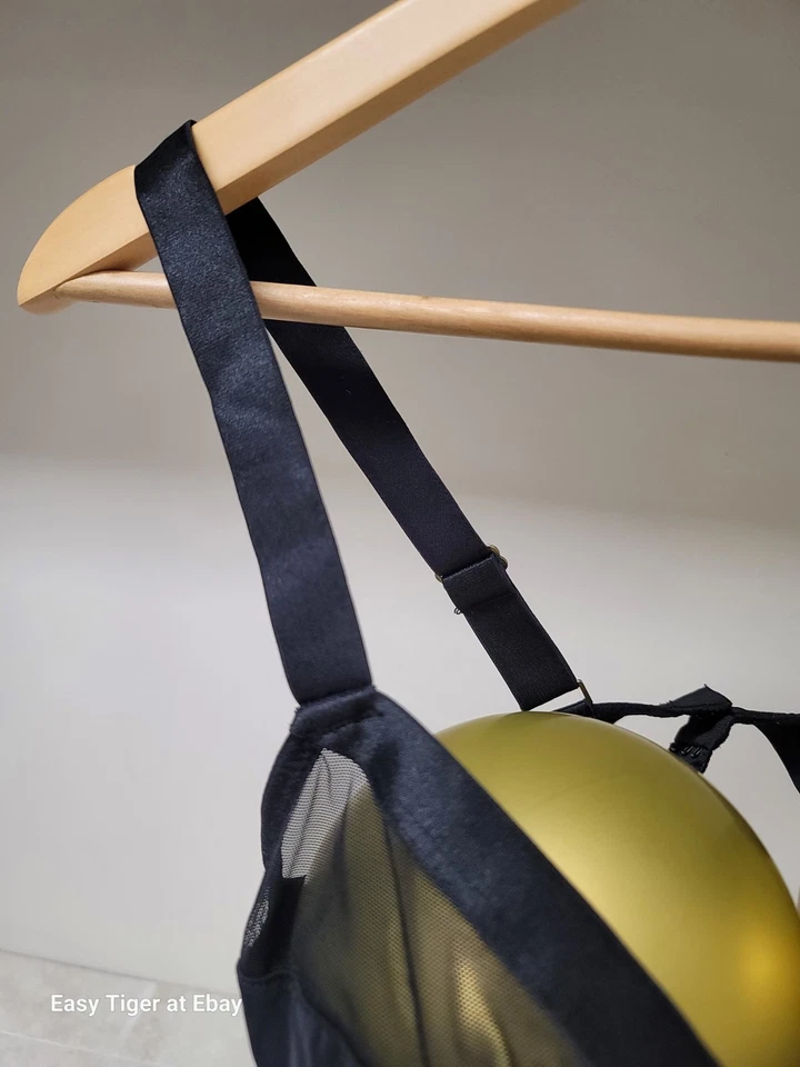 Gorgeous Black H&M Wirefree Bralette Bra Size S (TV) - Image 2 of 4