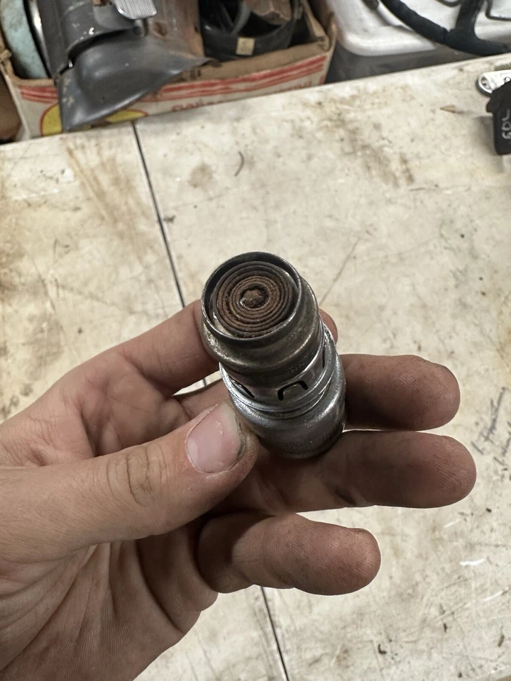 Encendedor de cigarrillos Buick Super & Roadmaster 1949 original vintage serie 50 y 70 Foto 3 de 4