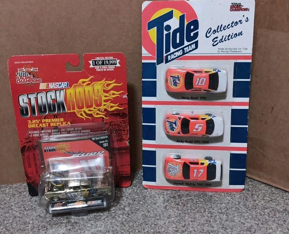 1993 Tide Racing Team NASCAR Collectors Set ~ Darrell Waltrip
