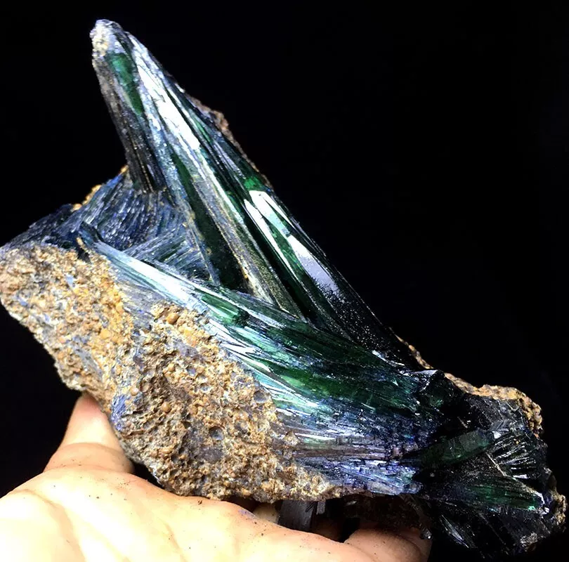 410g EXCELLENT CLEAR BLUE GREEN VIVIANITE CRYSTALS SPECIMEN FROM