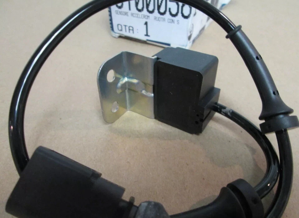 Maserati Ghibli, Quattroporte - Wheel Accelerometer Sensor  -  NEW #  670005814 - Image 3 of 3