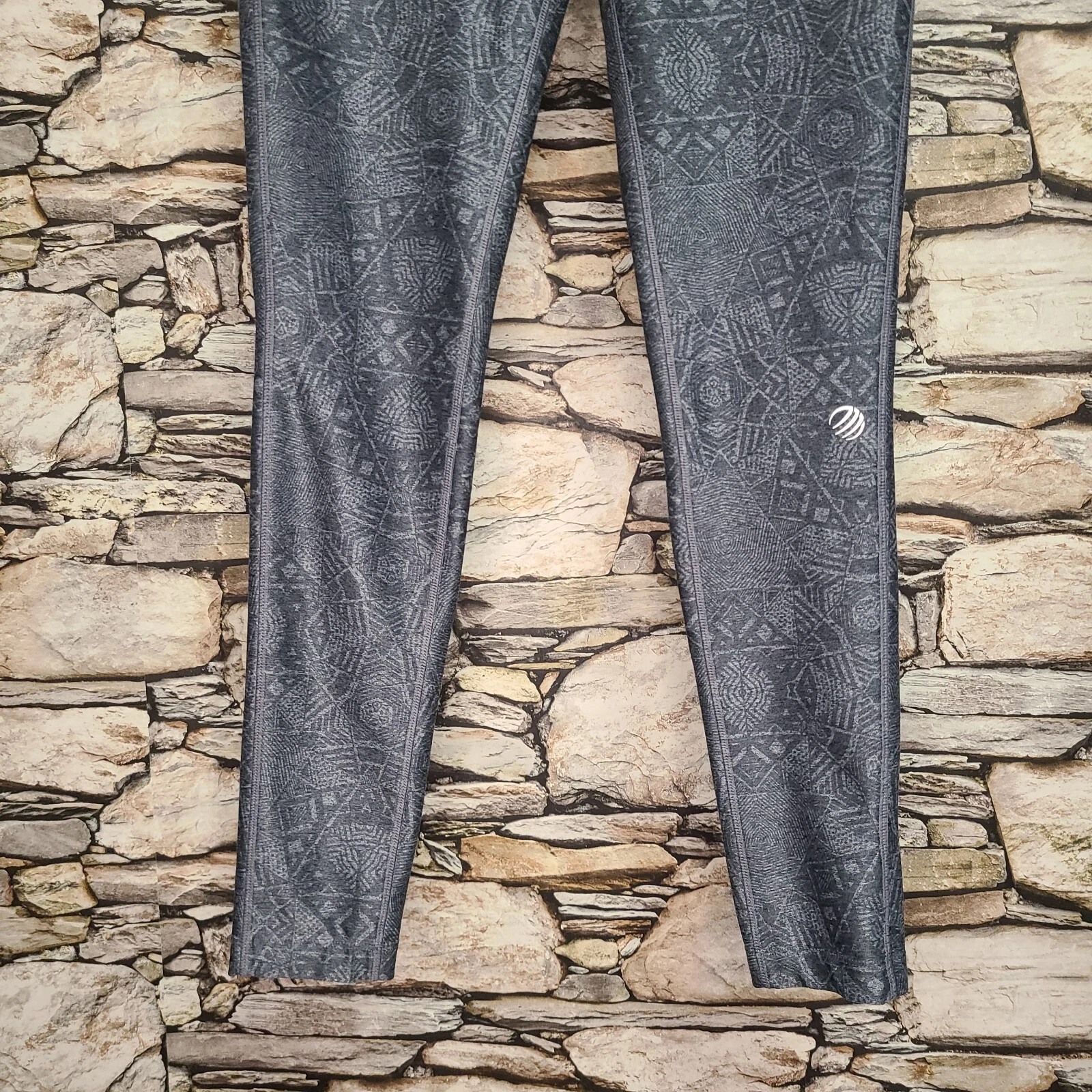 mpg athletic patterned pink zippered pocket stretch pants