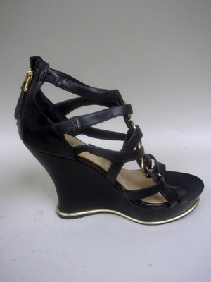 guess wedge sandals