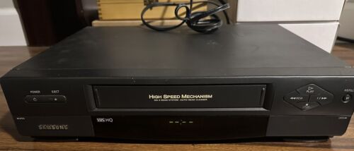 SAMSUNG VR5706 VHS VCR Video Cassette Recorder/Player & No Remote. UNTESTED