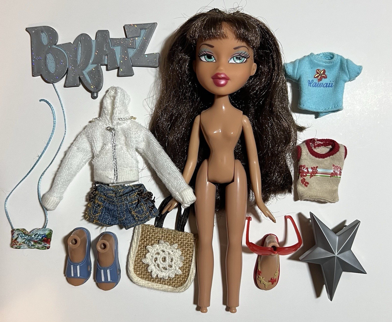 Bratz Sunkissed Summer Doll Dana Hawaii Top Skirt Sandals Bikini Y2K