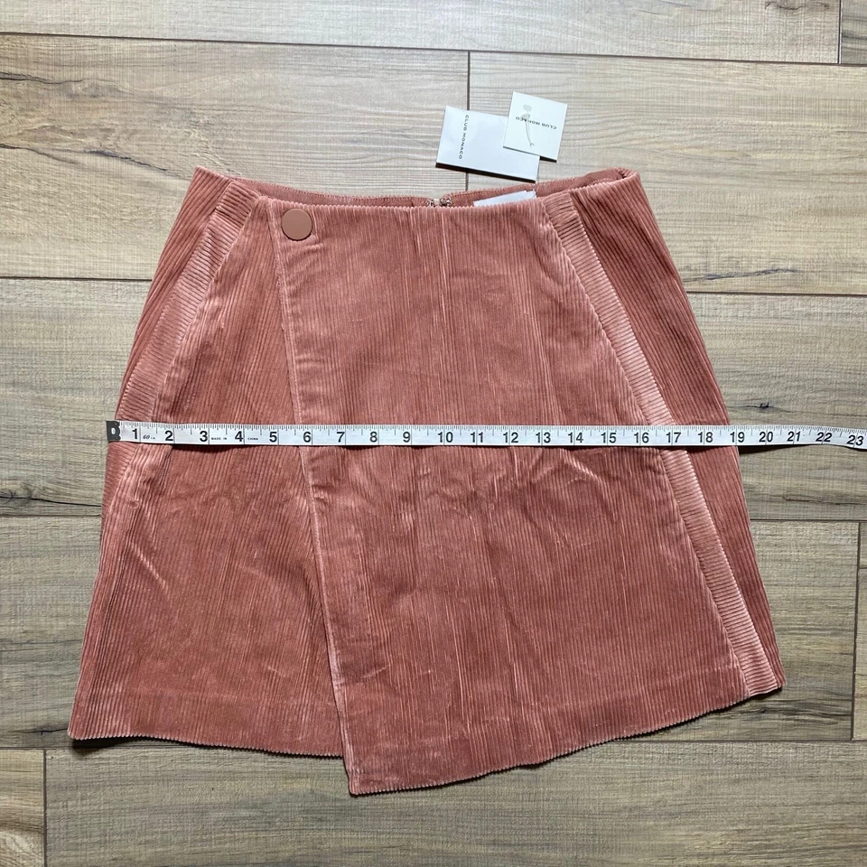 Club Monaco Women's Corduroy A-Line Mini Skirt Size 4 Pink - Image 3 of 4