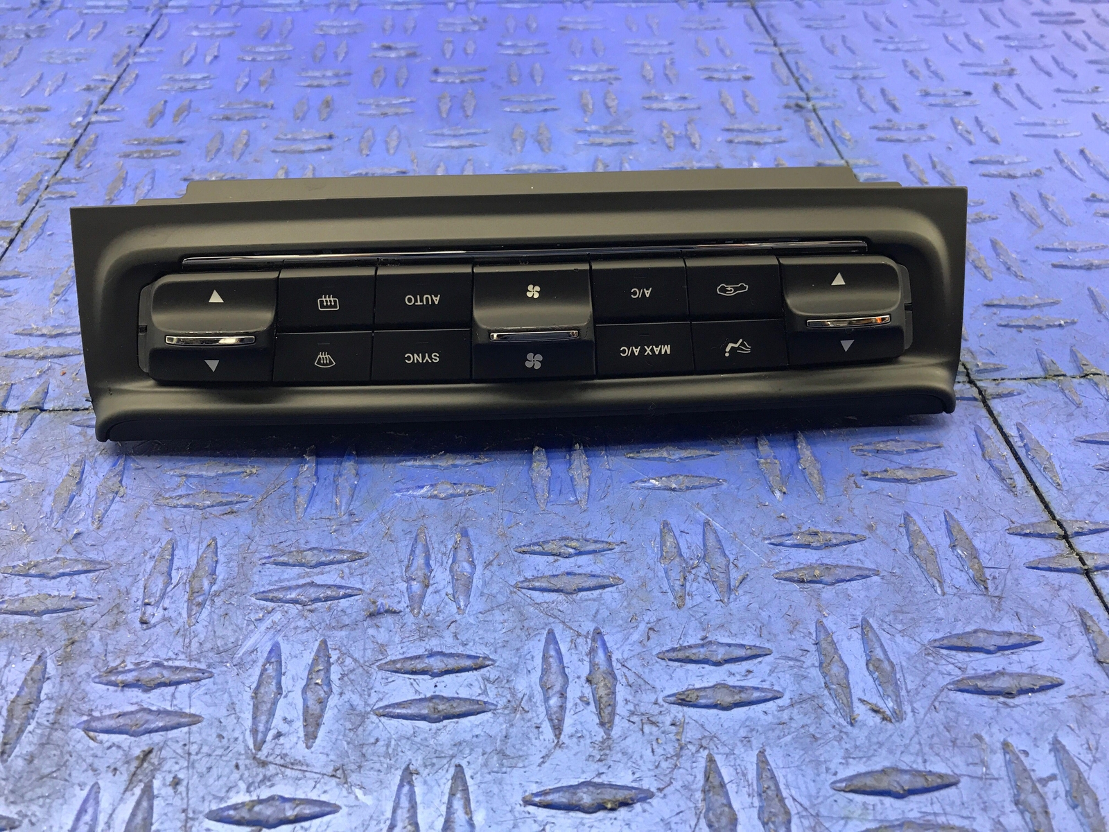 2017-2021 MASERATI QUATTROPORTE TEMPERATURE CLIMATE CONTROL PANEL 06700749200