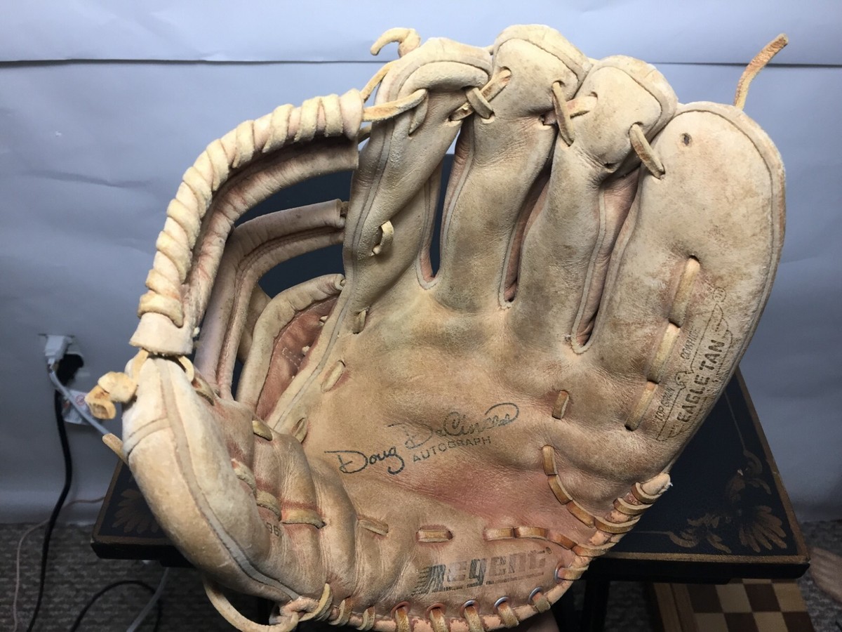 REGENT 03671 - 12 inch - Douy Decin.. ( LEFT HAND) - USED Baseball