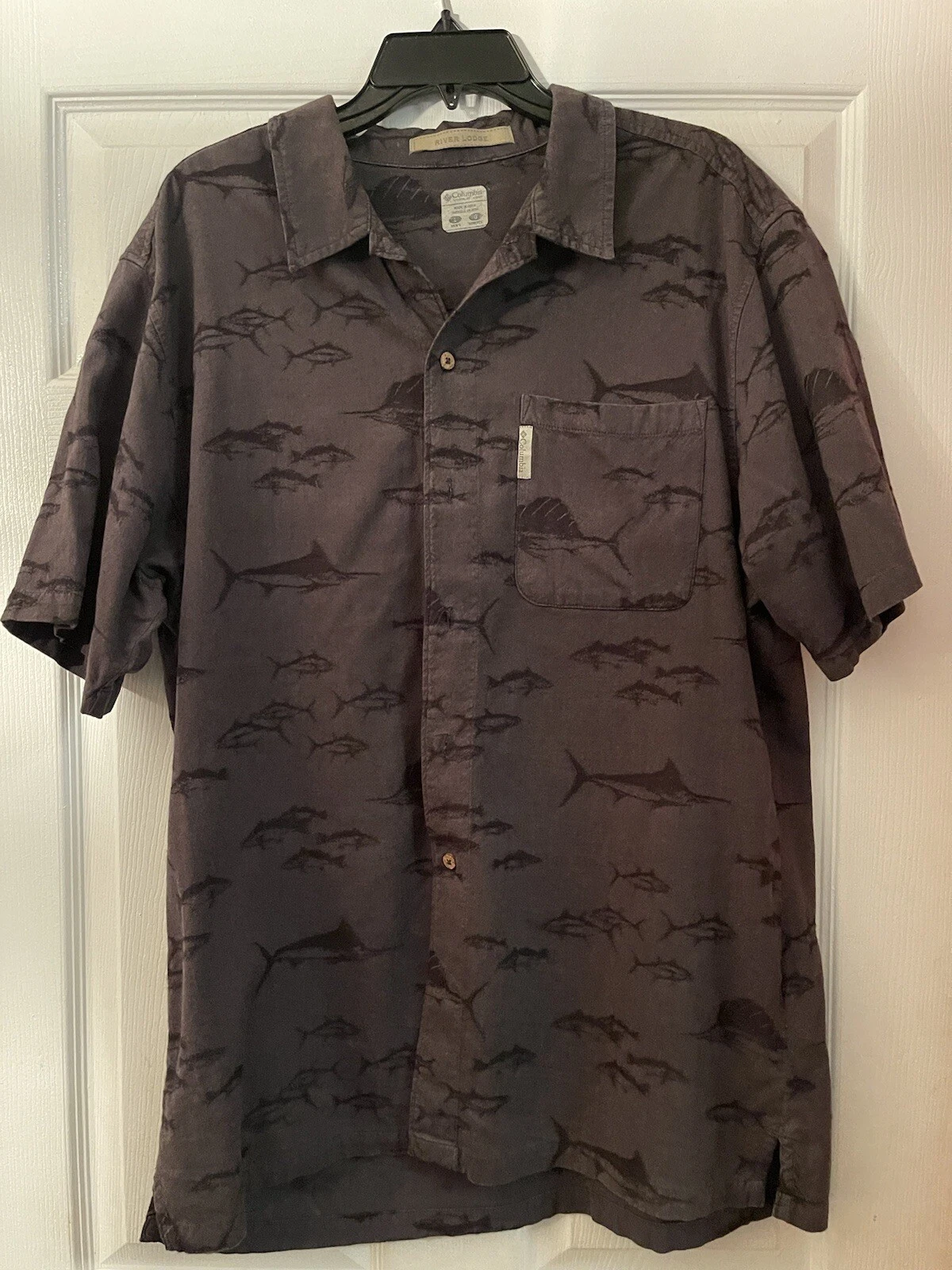 Columbia Shirt Adult Men’s Large Gray Shark Print Button Up Fishing Shirt Cotton