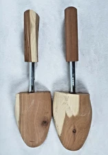 Rochester Shoe Tree Co One Pair Cedar Wood Shoe Trees Keepers Solid Toe 12" Long