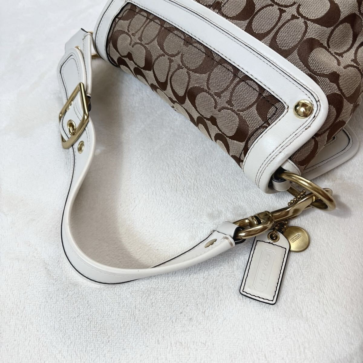 Coach Legacy Signature ShoulderBag White Authentic One-Shoulder