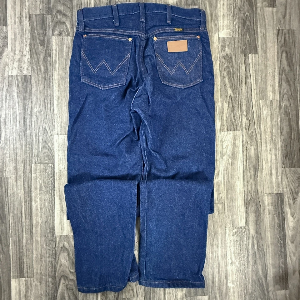 Wrangler 31 × 32 Dark Blue Denim Cowboy Western Jeans 100% Cotton Made in Mexico - Image 2 of 4