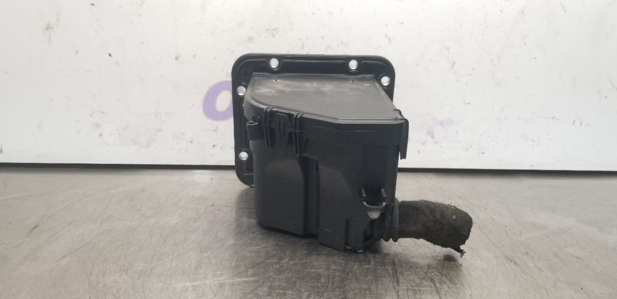 10 BENTLEY CONTINENTAL GT 6.0L ENGINE FUSE BOX