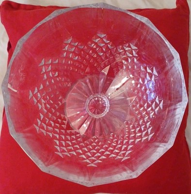 Longchamp Cristal d'Arques France Coup Sur Pied 8 3/4'' Footed Bowl