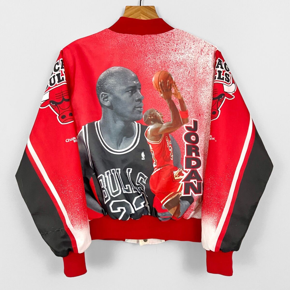 Vintage 90s Michael Jordan Chicago Bulls Chalk Line Vintage 90s Michael Jordan Chicago Bulls Chalk Line