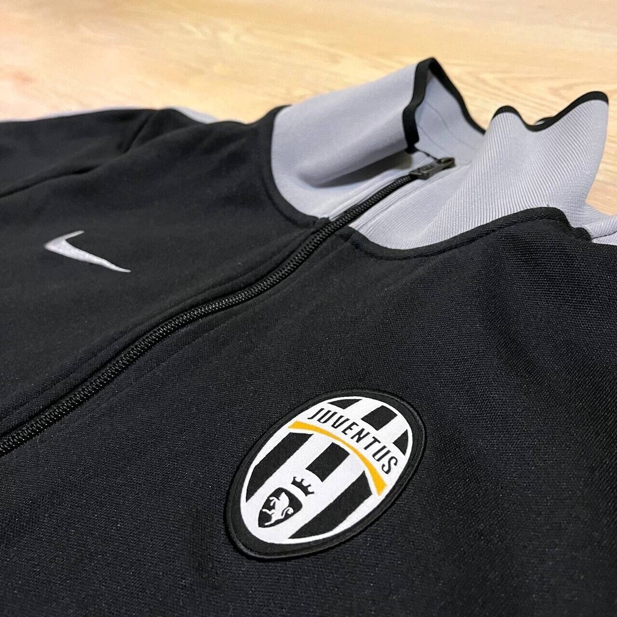 【未使用タグ付き】Nike Juventus Dri-FITユニフォームLサイズ Juventus Jersey Home football shirt 2011 - 2012 Nike 419964-105