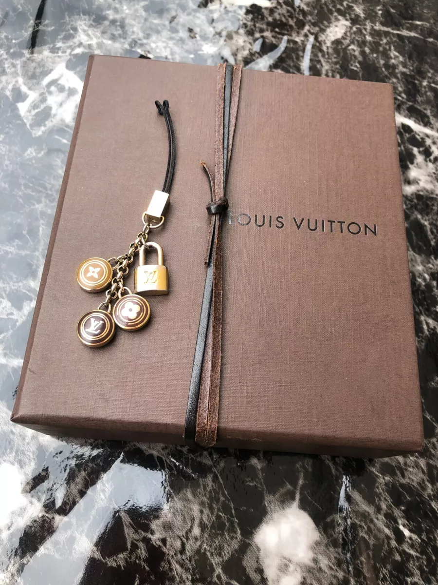 louis vuitton chain ring