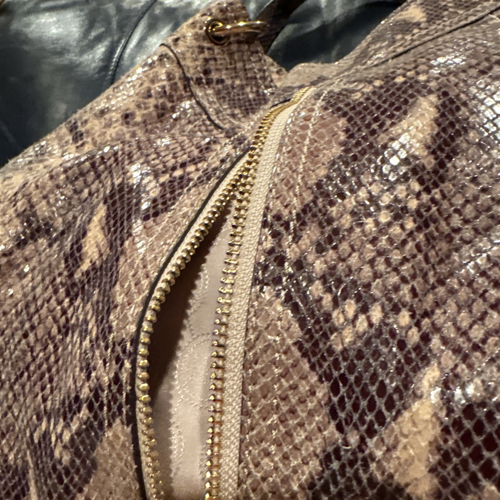 Michael Kors snake print On Leather shoulder bag … - image 6
