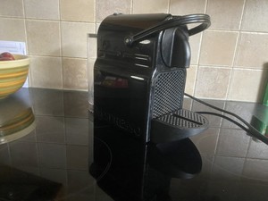 Nespresso Magimix M105 Inissia Kapsel Kaffeemaschine Schwarz