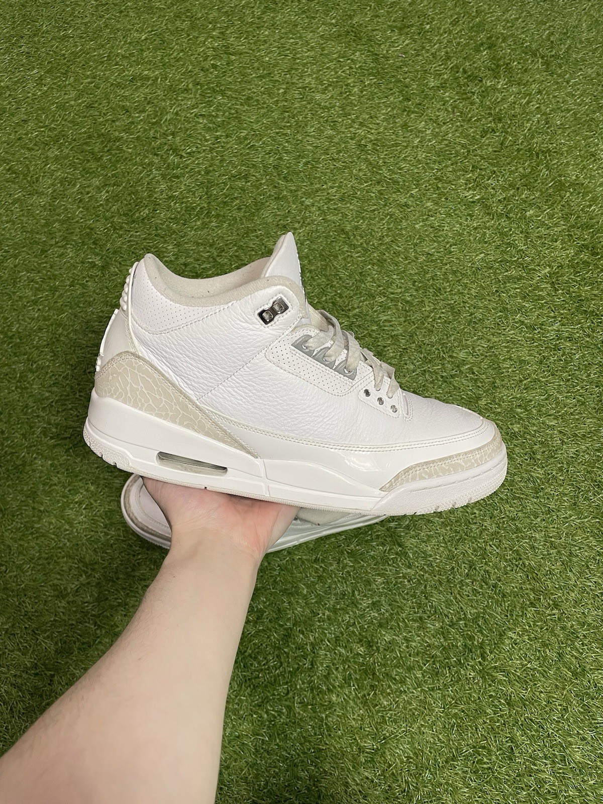 Size: 10.5M - Air Jordan 3 Retro: Pure Money (2025) - PRE-OWNED - CT8532-111