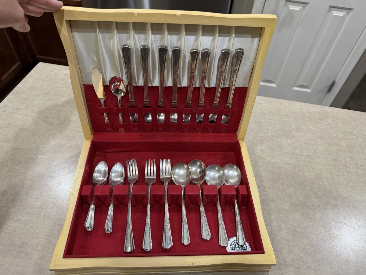 Wm. Rogers & Son Post - 1940 Flatware-Set Antique US Silver-Plated