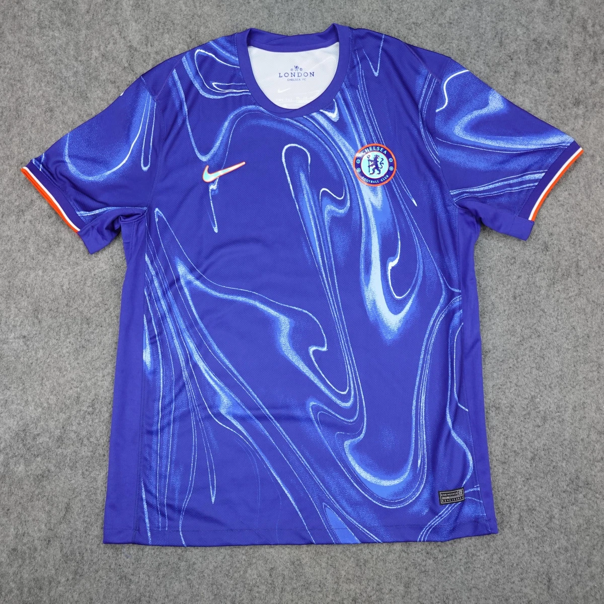Preços baixos em Chelsea Azul fã de Futebol Clube Internacional de
