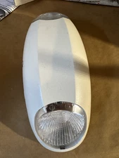 LITHONIA LIGHTING THERMO PLASTIC SELF CONTAINED EMERGENCY LIGHTING UNIT 383585