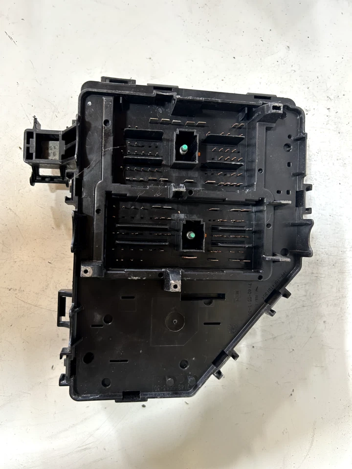 2008-2008 Cadillac Srx Fusebox Fuse Box Relay Module p25822670 YTQKS Foto 3 de 3